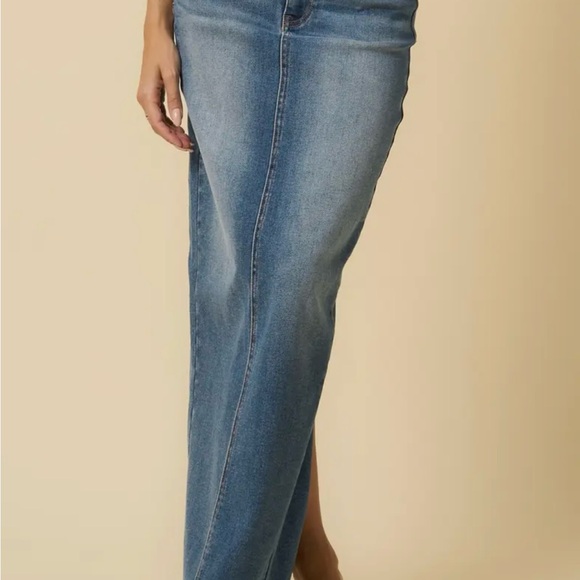 Super long maxi jeans skirt - Picture 4 of 8